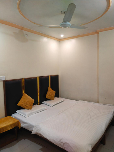 Bedroom 4, Hotel Balaji, Gwalior