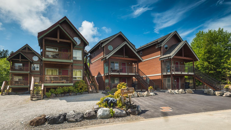 Exterior & Views, Cabins West, Alberni-Clayoquot