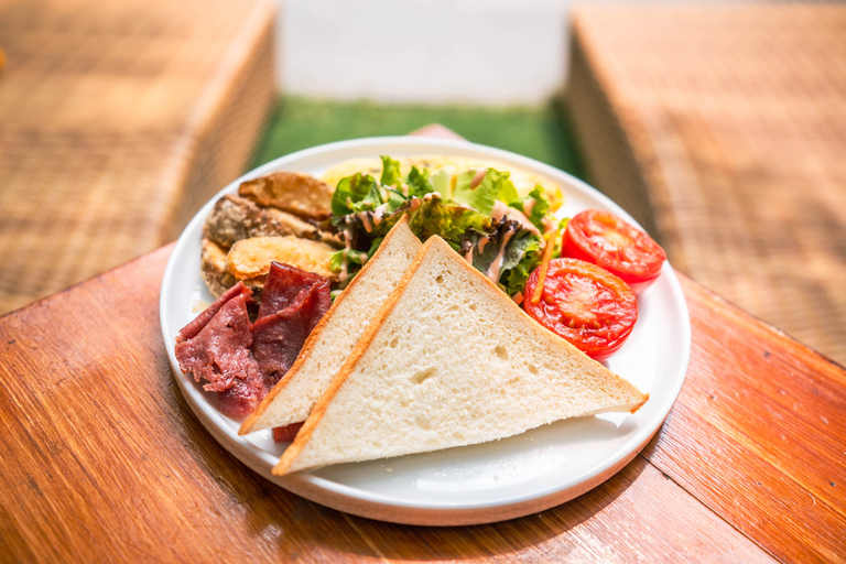 Food & Drinks 14