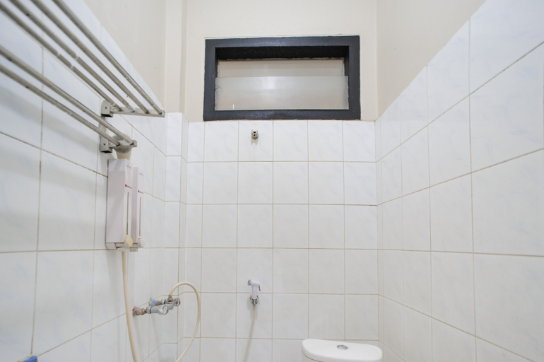 Bathroom 4, RedDoorz Plus @ Jalan Raden Intan Lampung, Bandar Lampung