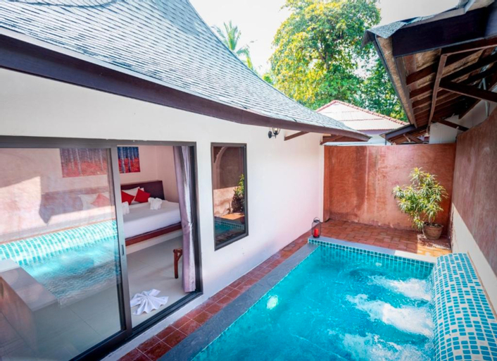 Swimming Pool 2