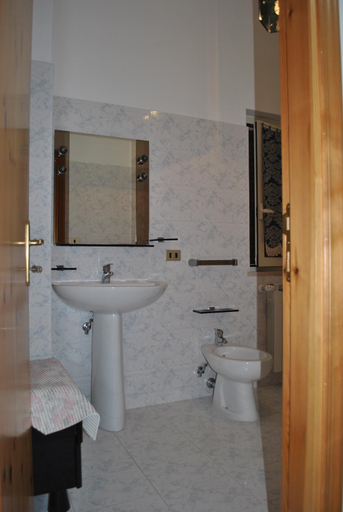 Others 5, Residence Amici del Sorriso, Pescara