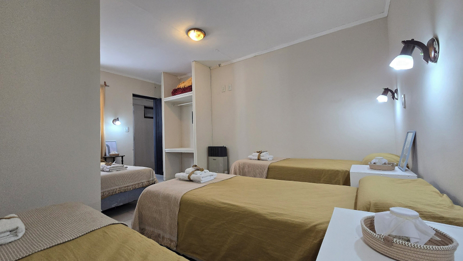 Bedroom 3, Praga hotel, Magallanes