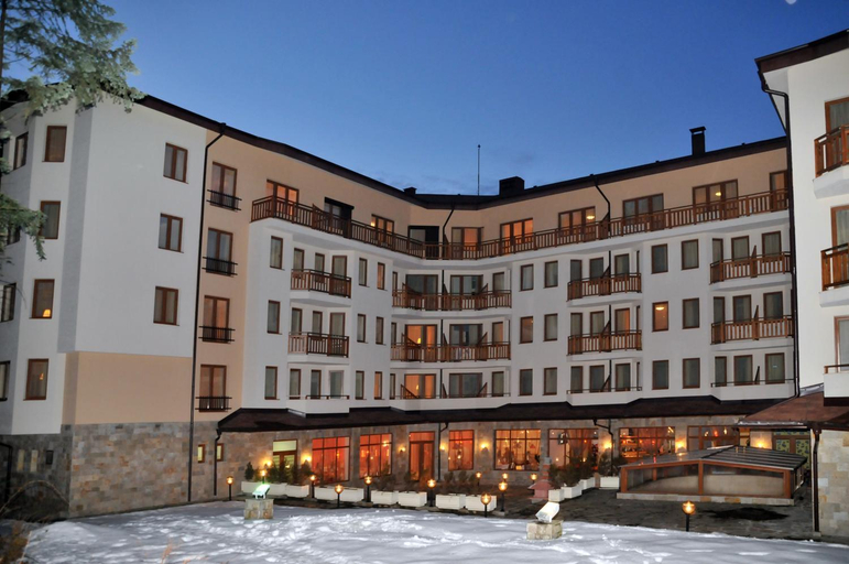 Entrance 3, Villa Park Guest Apartments, Samokov