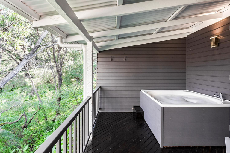 Bathroom 7