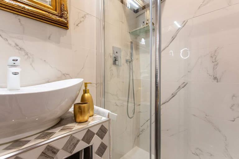 Bathroom 3, CaPatron, Venezia