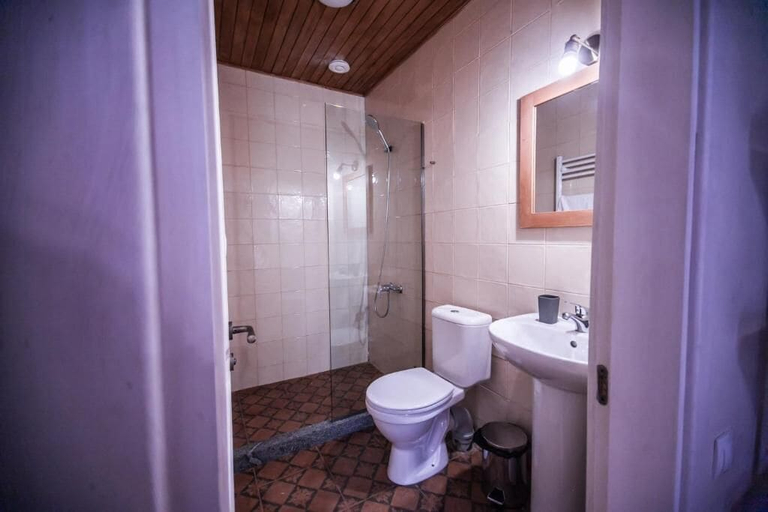 Bathroom 4, latour Mestia, Mestia