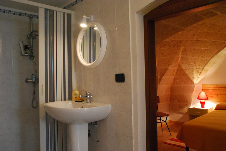Others 5, Dafne B&B, Lecce