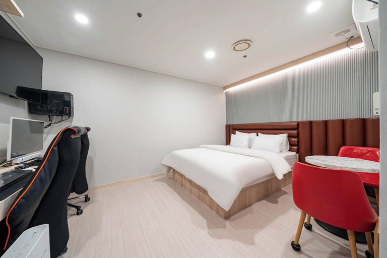 Bedroom 2, Hwajeong Hotel jun, Goyang