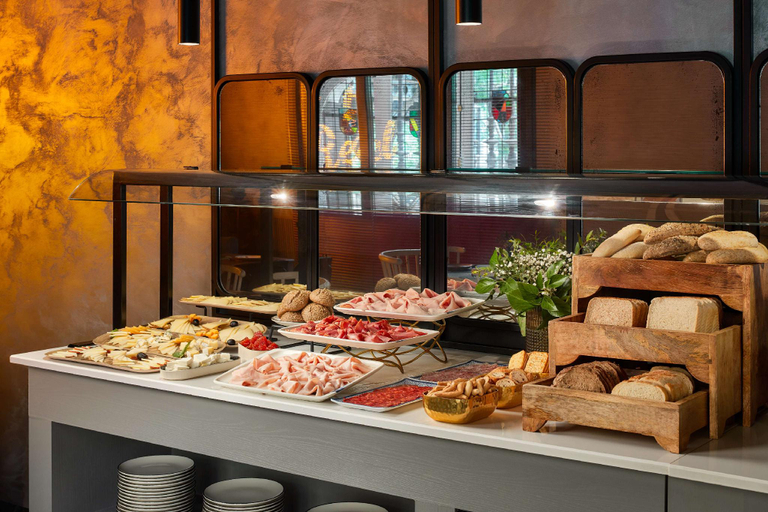 Food & Drinks 3, Avani Alonso Martinez Madrid Hotel, Madrid