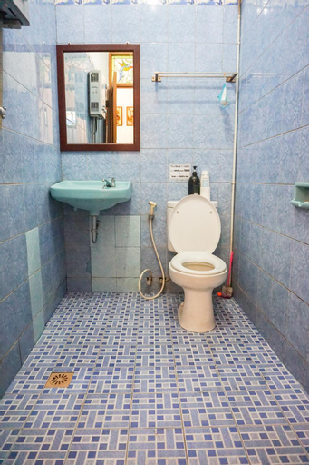 Bathroom 4