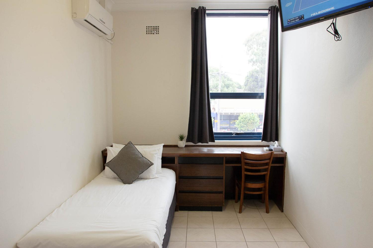 Bedroom 13