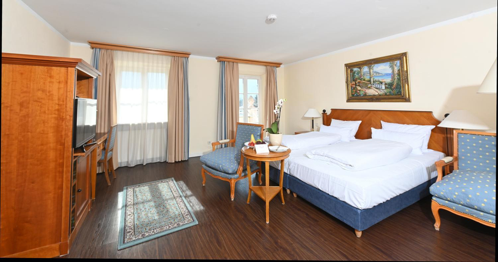 Bedroom 8