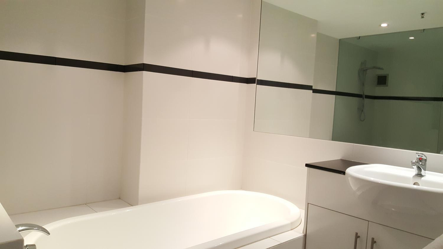 Bathroom 4, The Penthouses Apartments, Gold Coast