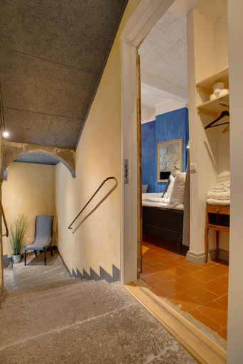 Bedroom 2, Rue Galilee, Hérault
