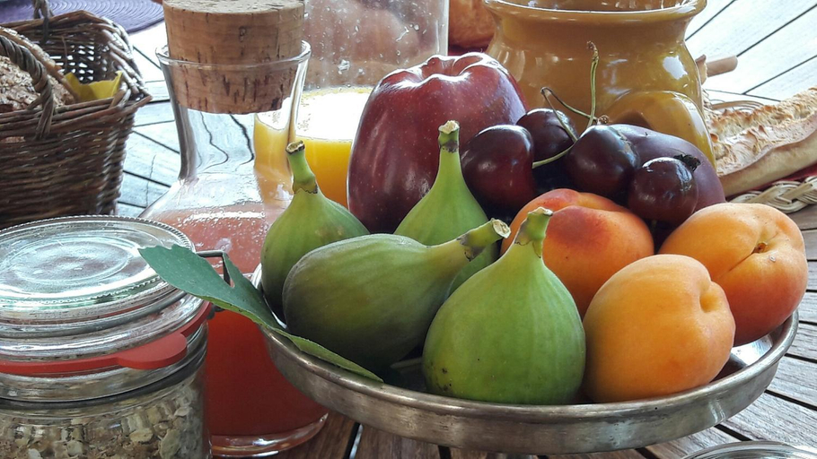 Food & Drinks 5, Bed and Breakfast La Grande Lauzade, Var