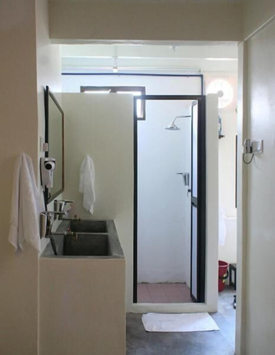 Bathroom 12