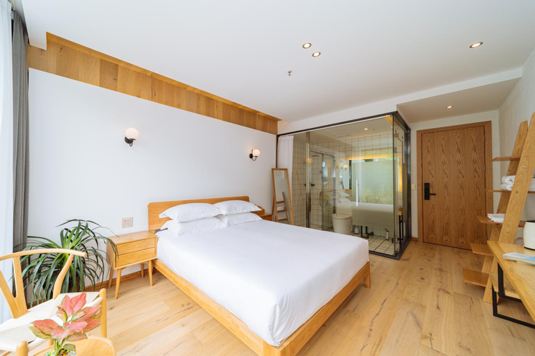Bedroom 18