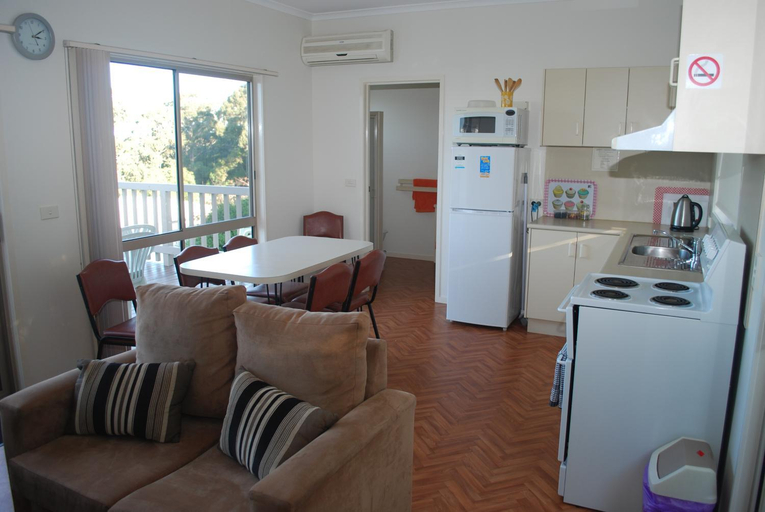 Others 4, Lookout Holiday Units, E. Gippsland - Bairnsdale