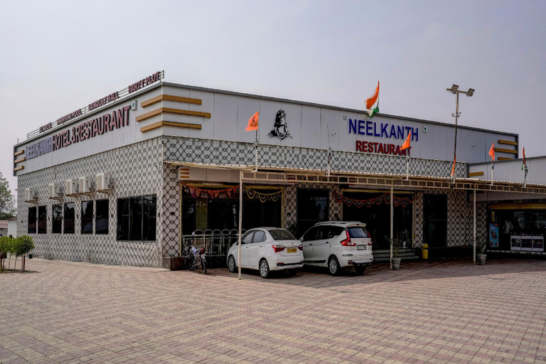 4, Neelkanth Hotel And Restaurant, Vadodara