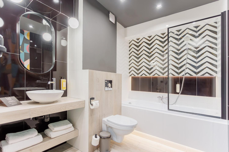Bathroom 4, Hotel Tarnovia, Tarnów City