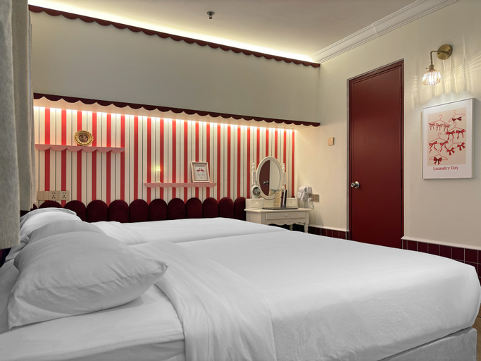 Bedroom 9