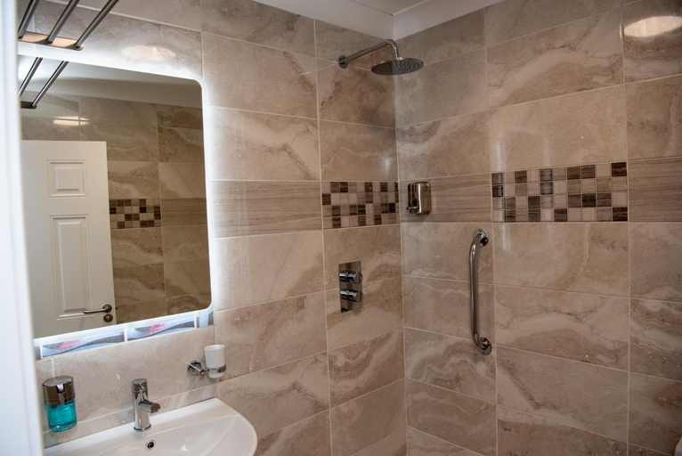 Bathroom 3, Donegal House