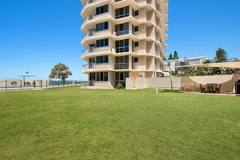 Beachside Tower Apartment, Gold Coast