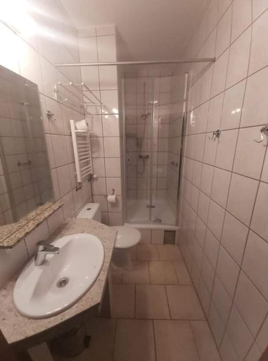 Bathroom 4, Hotel Mlyn, Lublin City
