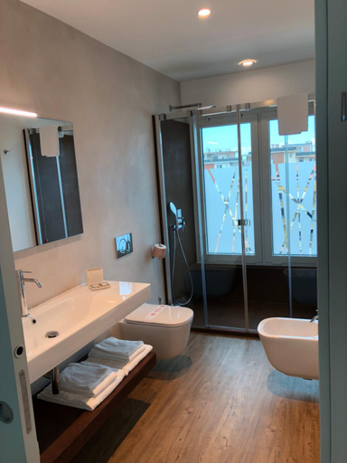 Bathroom 2, Hotel Villa Venezia, Gorizia