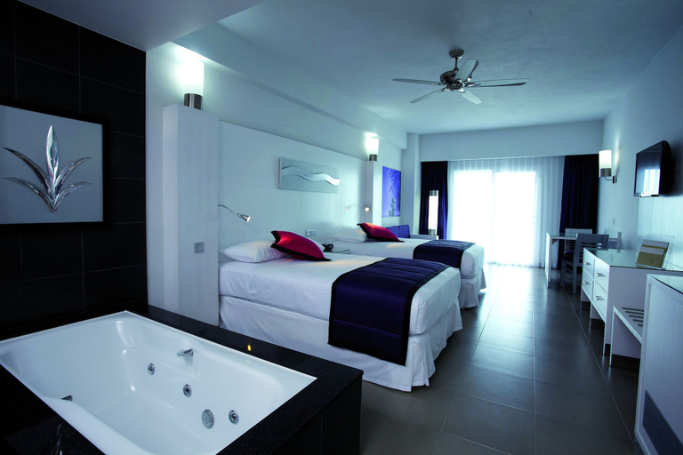 Bedroom 2, Riu Palace Peninsula - All Inclusive, Benito Juárez