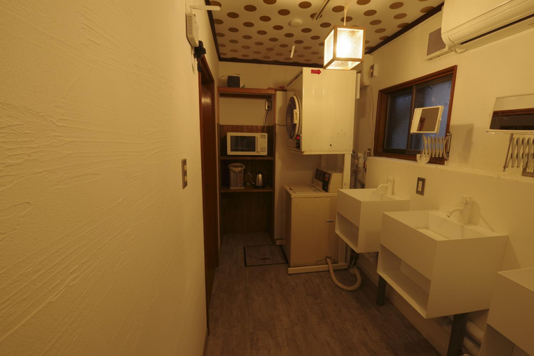 Others 10