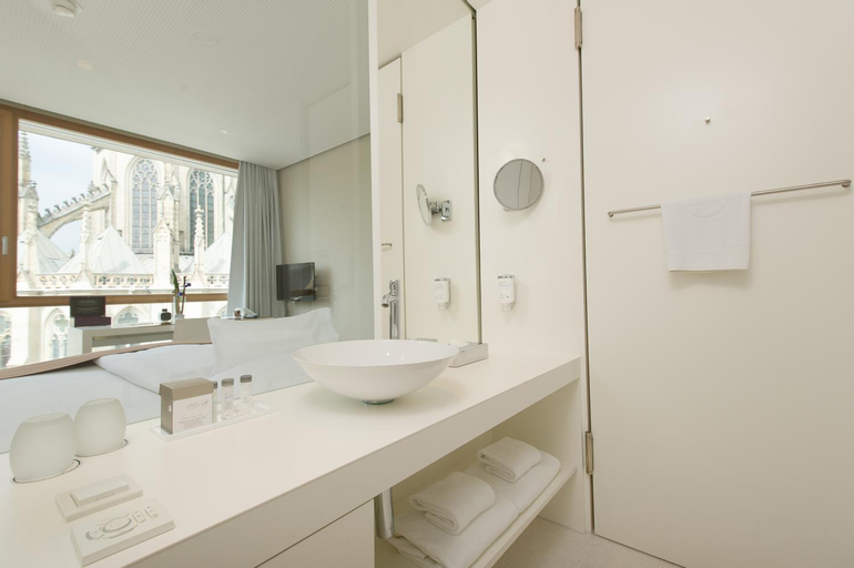 Bathroom 6