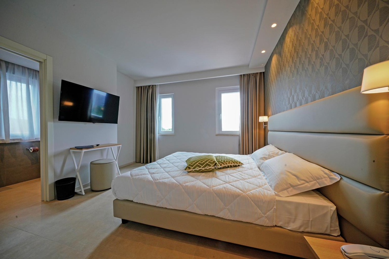 Bedroom 2, Hotel Valle del Fiora, Grosseto
