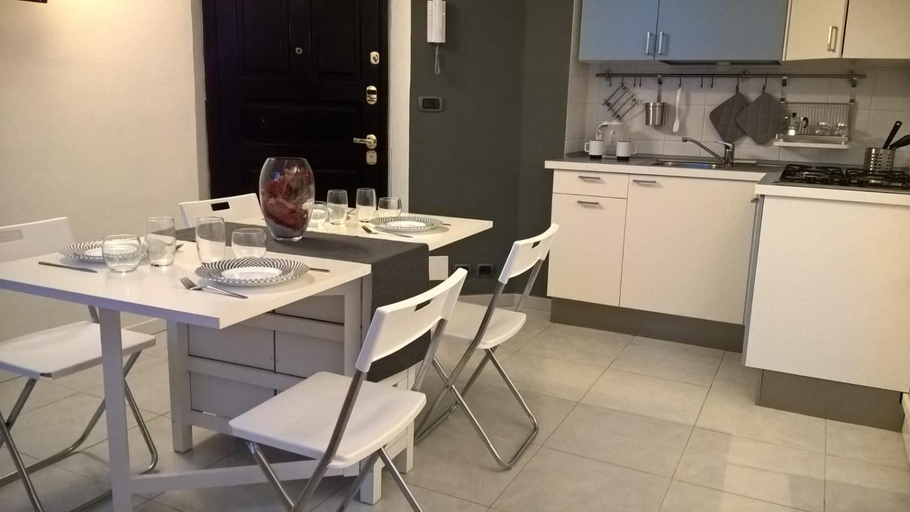 Dining Room 6