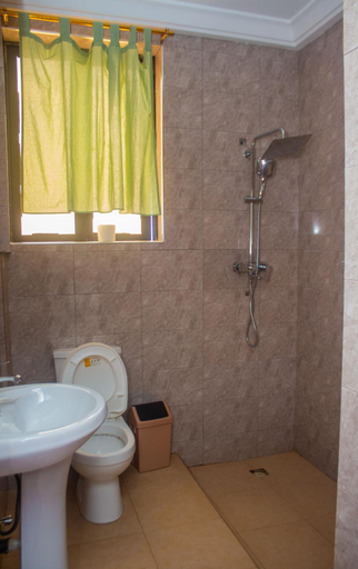 Bathroom, Ruk's Hotel, Tamale
