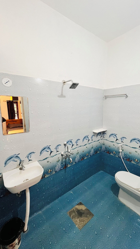 Bathroom 4, Moonlight Stay, Kodagu