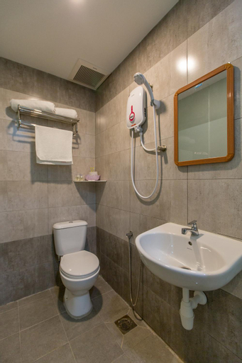 Bathroom 3