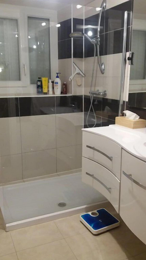 Bathroom 4, Chambres D Hotes Le Clos Marie, Ain