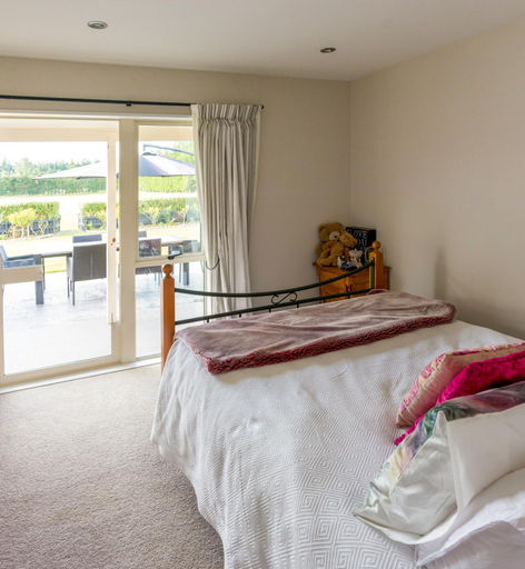 Bedroom 2, GEM bed and breakfast, Selwyn