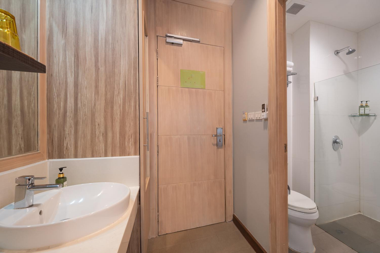 Bathroom 9