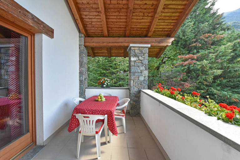 Others 2, La Casa Della Guida, Aosta