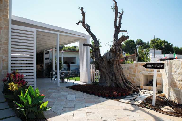 Exterior & Views 2, Montedarena Hotel, Taranto