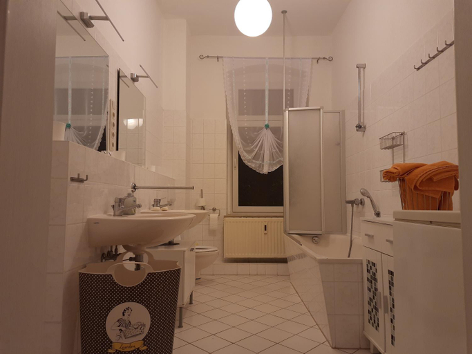 Others 2, AA-Apartment -7 Wohnungen fur Geschaftsreisende - wie zu Hause, Chemnitz