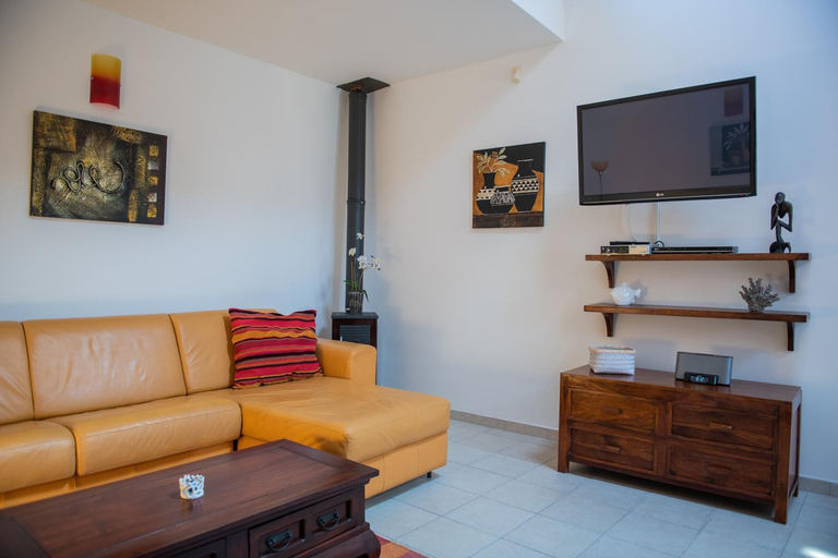 Others 5, Villa Gallese, Brindisi