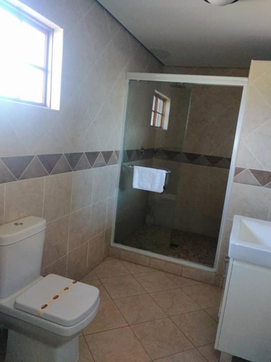 Others 4, Big Valley Game Lodge, South East