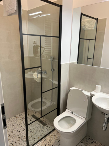 Bathroom 2, Urban 7 Residence, Municipiul Bucuresti
