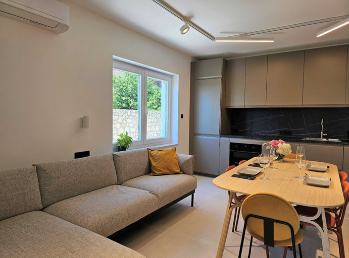 Others 5, Stylish and Elegant Crikvenica Apartments, Crikvenica