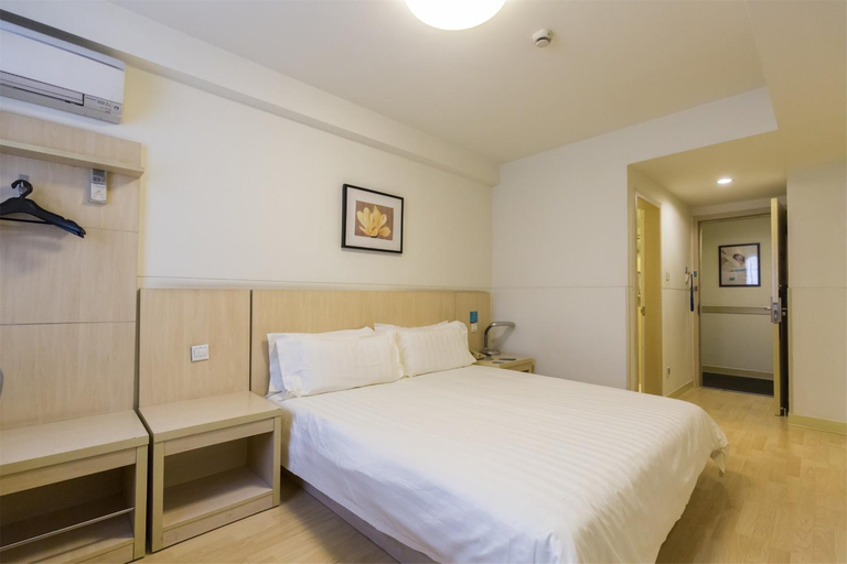 Bedroom 2, Jinjiang Inn Qinhuangdao Yanshan University, Qinhuangdao