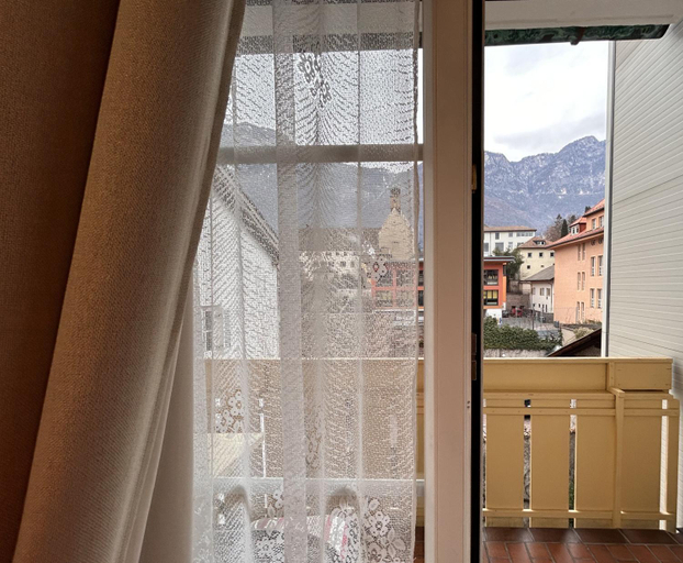 Others 4, Roter Adler, Bolzano